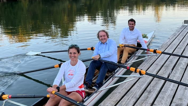 Immer eine Handbreit Wasser unter dem Kiel – Sommerfest und Bootstaufe des Landshuter Rudervereins