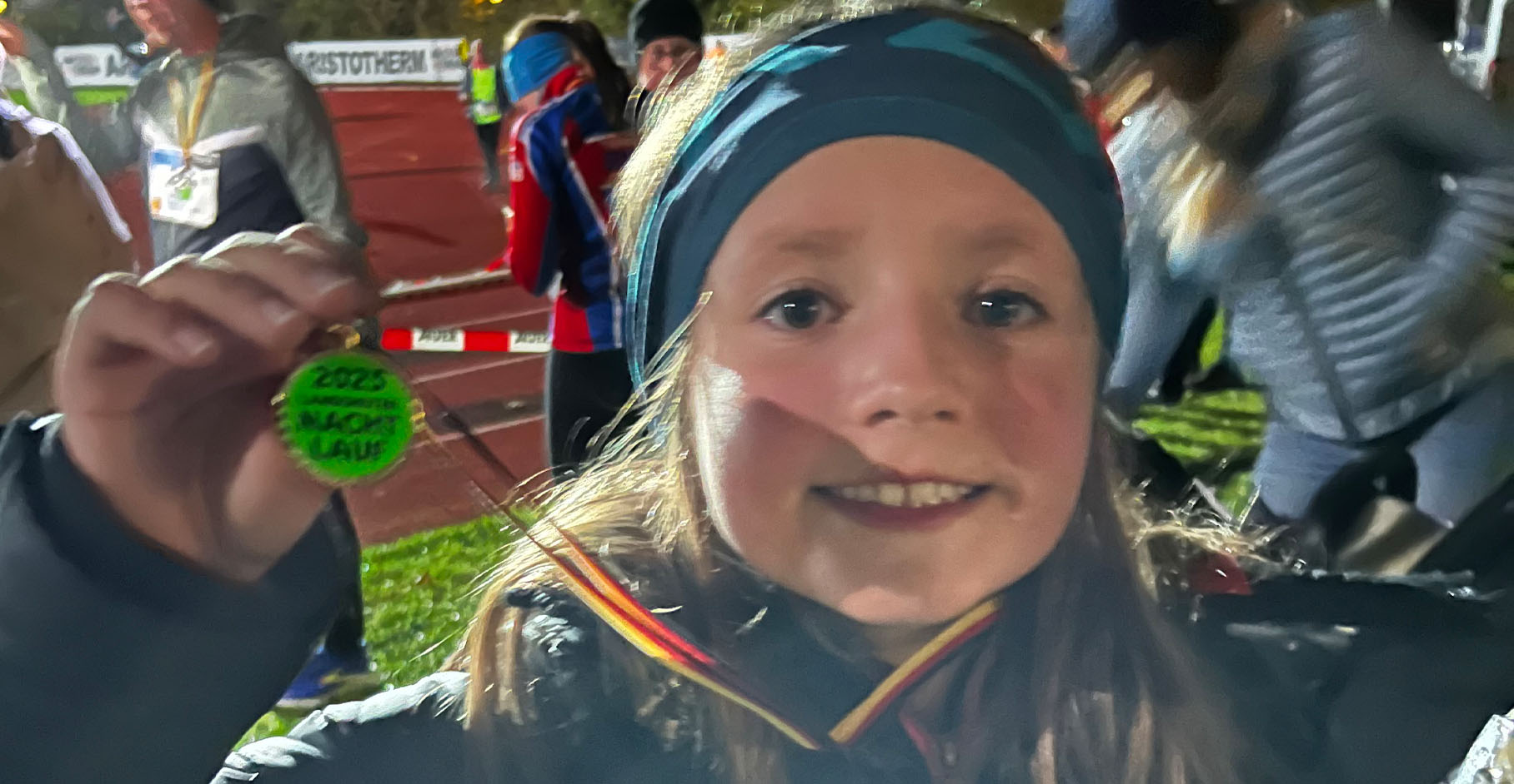 „Verzaubert in der Nacht“ – der Landshuter Ruderverein beim Nachtlauf des Sportzentrums Ost